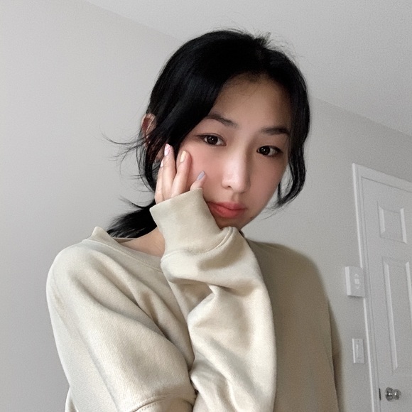 Meet your Posher, Kristina - Picture 1 of 1